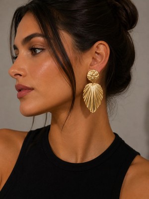 Allona Shop Kabartmalı Yaprak Form Küpe