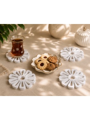Triora Design Çiçek Figürlü Bardak Altlığı Seti (4'lü)