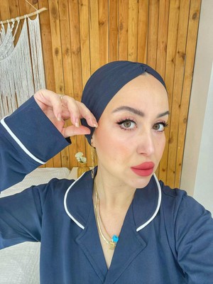By Gamze Arman Tesettür Boneli Lacivert Renk Geniş Kalıp Hamile Lohusa Pijama Takımı