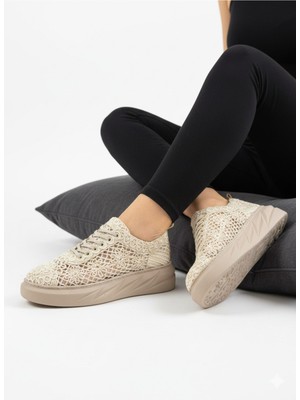 Uway Kadın Dantel Detaylı Içi Hakiki Deri Ortopedik Taban Sneakers Ayakkabı