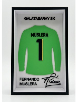 3D Bade | Fernando Muslera | Forma imzalı | Dekoratif | Gece Lambası | Hediye
