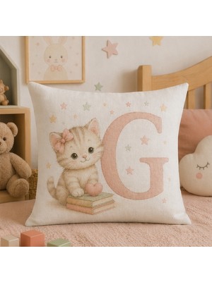 Kadorex Design Sevimli Kedicik Harfli Bebek Odası Kırlent Dekoratif Kılıfı (40 x 40) cm (G) Harfı