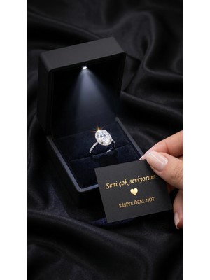 Livora Jewelry Işıklı Hediye Kutulu Orijinal 925 Ayar Gümüş Oval Kesim Zirkon Taşlı Kadın Yüzük