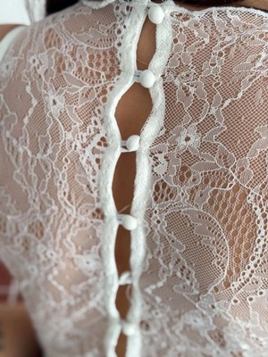 DS LLC Iegiyim™ Kadın Dantel Detaylı Derin Dekolte Body Şık Kolsuz Yazlık Bodysuit - Beyaz Dsllc-Il