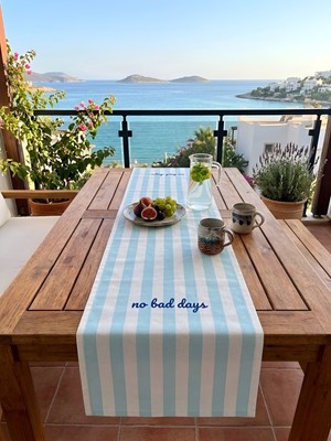 Rahan Design No Bad Days Yazılı Mavi - Beyaz Çizgili Dekoratif Runner - 45X145CM - Dekoratif Runner - Mavi Beyaz Runner