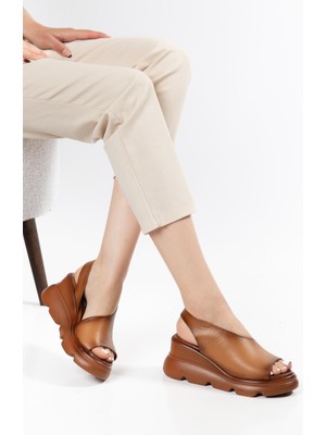 Suins Shoes Suins Helora Model Arkası Lastikli Dolgu Topuk Sandalet