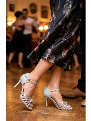 Lo Mejor Shoes 7 Bantlı Parlak Mavi Kadın Dans Ayakkabısı - 8.5 cm 13 Pont Topuk Boyu Tango ve Latin Dans Ayakkabısı
