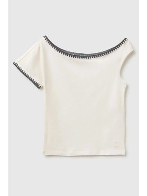 United Colors Of Benetton Kız Çocuk Asimetrik Yaka Işleme Detaylı T-Shirt Ekru 6-14 Yaş