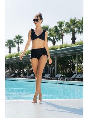 Ruko Kadın Volanlı Fırfır Detaylı Etekli Bikini Takımı Siyah Şort Etekli Bikini C5T6N1O62-1
