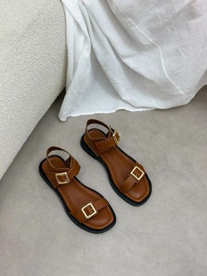 Erva'nın Butiği Taba Cilt (Ossey) Çift Tokalı Gold Detay Kadın Sandalet