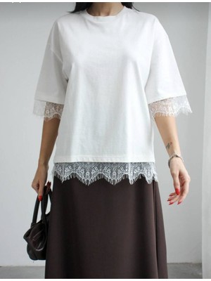 Lindalina Tekstil Kadın Oversize Bisiklet Yaka Dantel Detaylı T-Shirt