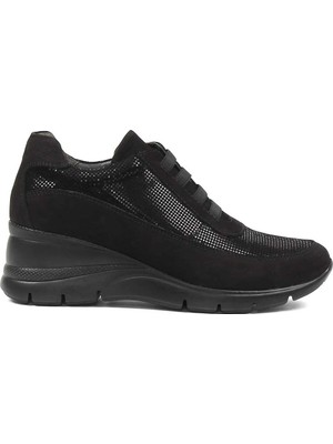 Celal Gültekin Kadın Siyah Dolgu Topuklu Nubuk Deri Sneaker
