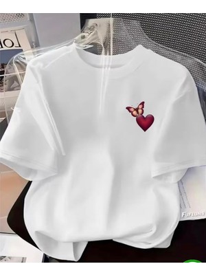 Nigrum Pardus Nıgrum Pardus Yeni Sezon Kelebeğin Kalbi Baskılı %100 Pamuk Büyük Beden Kadın T-Shirt