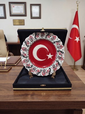 Horasan Hediyelik Kadife Kutulu Ay Yıldız Desenli Çini Tabak Ofis Kurum Makam Terfi Hediyesi 27 cm
