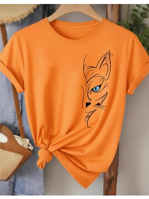 Nigrum Pardus Nıgrum Pardus Yeni Sezon Blue Eyed Cat Baskılı %100 Pamuk Büyük Beden Kadın T-Shirt