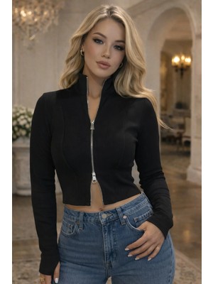 Mügerella Kadın Dar Kalıp Fermuarlı Üst – Modern Minimal Stil