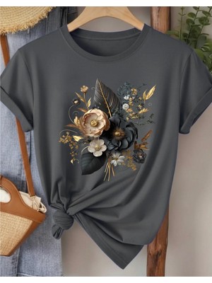 Nigrum Pardus Nıgrum Pardus Yeni Sezon Black Flower Bouquet Baskılı %100 Pamuk Büyük Beden Kadın T-Shirt