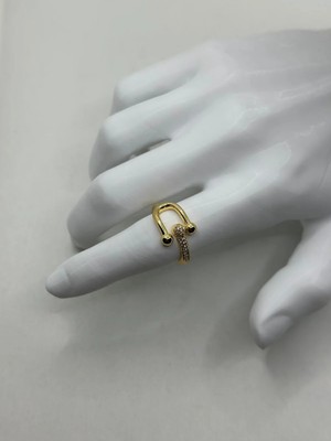 Gold Renk Zirkon Taş Detaylı Modern U Form Çelik Yüzük