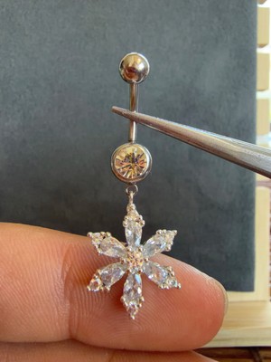 Aida Jewelss 316 L Cerrahi Çelik Parlak Taşlı Beyaz Lotus Çelik Göbek Piercingi