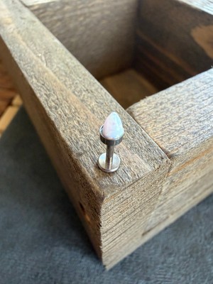 Aida Jewelss Gerçek G23 Titanium Beyaz Opal Titanyum Labret Piercing