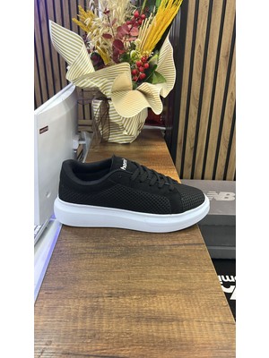 Homiro Siyah-Beyaz Taban Bağcıklı Sneaker Spor Ayakkabı Rahat ve Nefes Alabilir