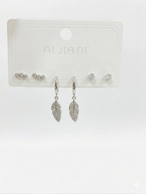 Ata Store Sallantılı Yaprak Detaylı Altılı Küpe
