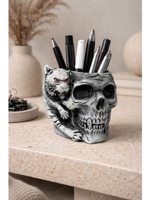 Imosas Dekoratif Kurukafa Kalemlik – Gotik Skull Masaüstü Kalem Tutucu