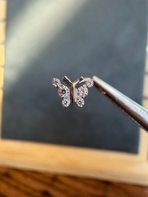 Aida Jewelss Yüksek Kalite G23 Titanium Kelebek Zirkon 6x0.8mm Titanyum Hızma Piercing