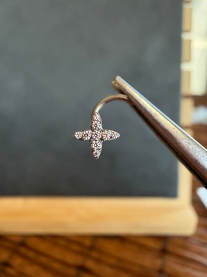 Aida Jewelss Yüksek Kalite G23 Titanium x Zirkon 6x0.8mm Titanyum Hızma Piercing