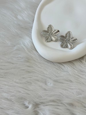 Revoia Silver Çiçek Küpe