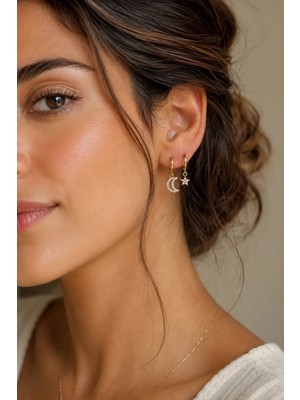 Sacce Scarves & Accessories Minimal Ay Yıldız Charm Küpe – Zirkon Taşlı Asimetrik Halka Küpe (9 Mm)