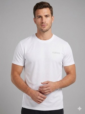 Guess Erkek Siyah Bisiklet Yaka Kısa Kollu Spor ve Günlük T-Shirt Z6GI05K2846