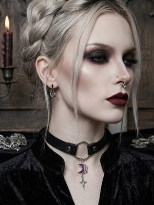 Feronnucci Ay Yıldız Detaylı Choker Kolye Kadın | Gotik Boyunluk Kolye | Alternatif Moda Yaka Kolyesi | Punk ve Cosplay Aksesuarı
