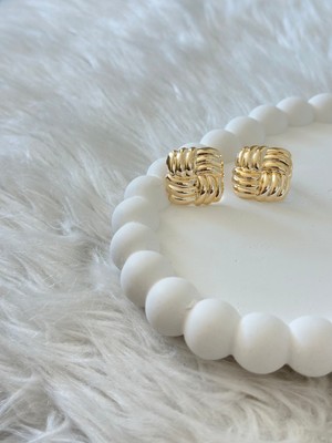 Revoia Kare Gold Küpe