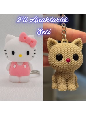 3D Atölye Maker  Beyaz Hello Kitty ve Krem Örgü Desenli Kedi Anahtarlık