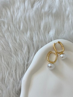 Revoia Inci Detaylı Gold Küpe