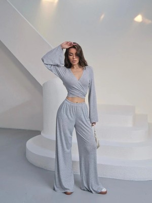Trend Butik Burada Gri Uzun Kollu Ispanyol Kol Crop Top ve Bol Paça Pantolon Alt Üst Takım