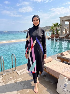 Marsilyan-  Geometrik Desenli Siyah Tam Kapalı Spor Likralı Fermuarlı Tesettür Mayo Takımı