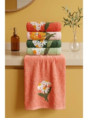 Büyük Papatya Nakışlı %100 Pamuklu 5\'li Havlu Seti 50X90 cm