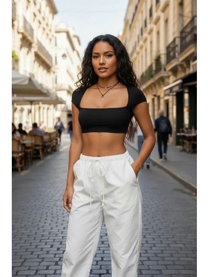 İlkyaz Fashion Ieg™ Kadın Siyah Modern Fit Sırt Dekolteli Boyundan Bağlamalı Yarım Kol Crop Top Bluz