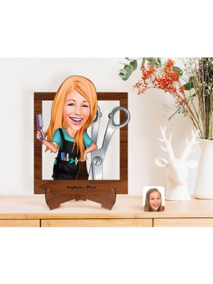 BK Gift Kişiye Özel Kadın Kuaför Karikatürlü Ahşap Standlı 3D Biblo-1