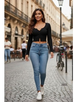 İlk El Grup Ieg™ Kadın Siyah Uzun Kollu Düğme Detaylı Göğüs ve Göbek Dekolteli Crop Top Bluz Premium S