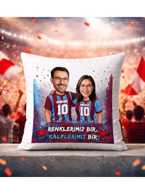 Bk Gift Kişiye Özel Isimli Bordo-Mavi Sevgili Karikatürlü Beyaz Kırlent Yastık - Doğum Günü Hediyesi, Taraftar Hediyesi
