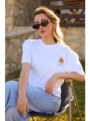 Velvoria Unisex Oversize Beyaz Campfire T-Shirt