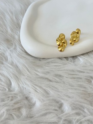 Revoia Modern Gold Tasarım Küpe