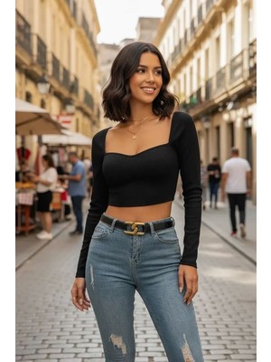 Marsilyan Kadın Siyah Modern Fit Uzun Kol Göğüs Dekolteli Şık Crop Top Bluz