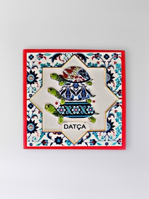 Mundy Datça Temalı Polyester Kabartmalı Kaplumbağa Desen Magnet  7 x 7 cm – Dekoratif Hediyelik Buzdolabı Süsü  (KOD:1192)