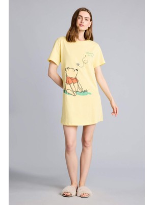 DeFacto Disney Winnie The Pooh Regular Fit Bisiklet Yaka Kısa Kollu Sarı Gecelik G4098AX26SP