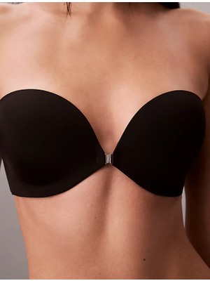 Calvin Klein Kadın Göğsü Saran ve Muhteşem Biir Push-Up Etkisi Yaratan  Içten Destekli Askısız Siyah Sütyen LV00QF8413-UB1
