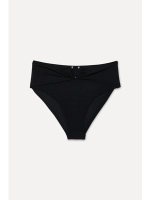 Mudo Kadın Siyah Toka Detaylı Bikini Altı